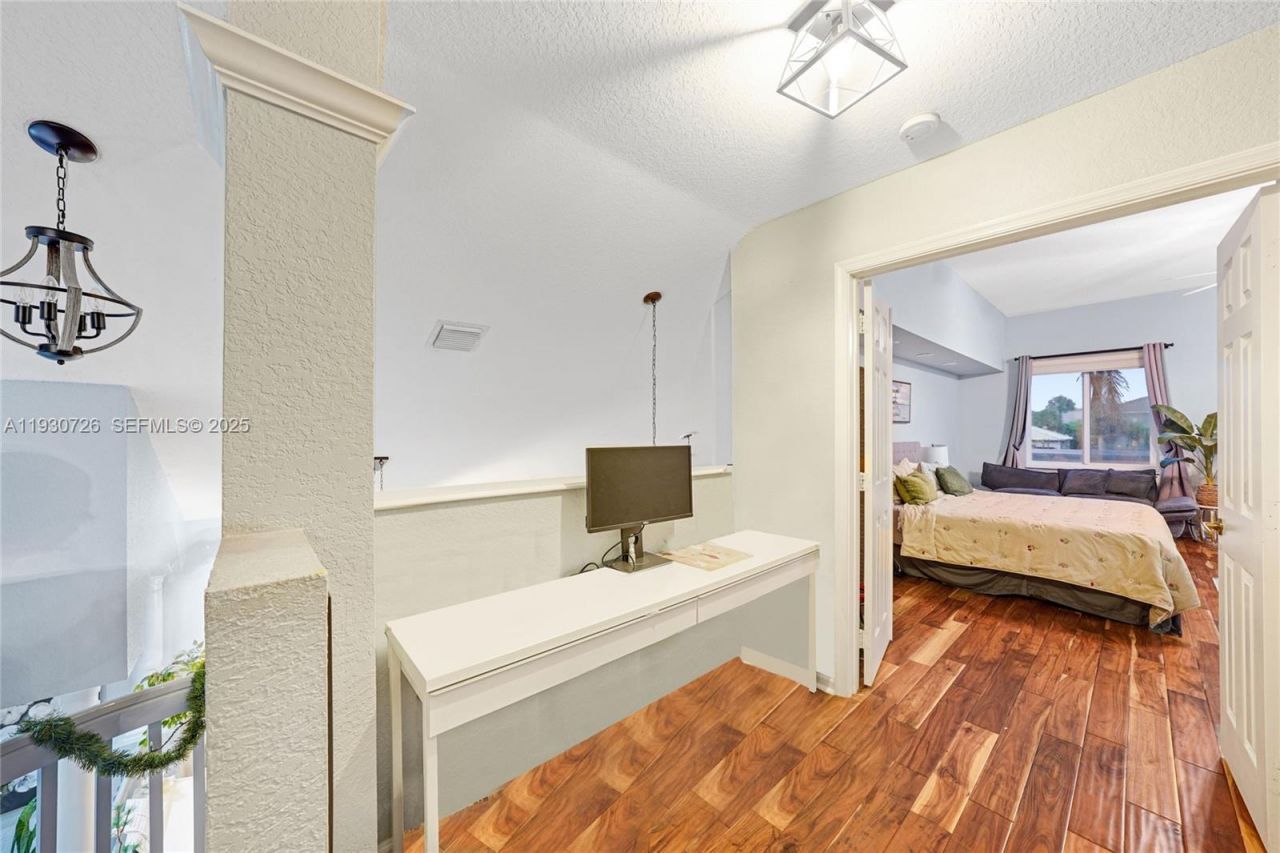 1491 NW 159th Ave, Pembroke Pines, FL 33028 Photo