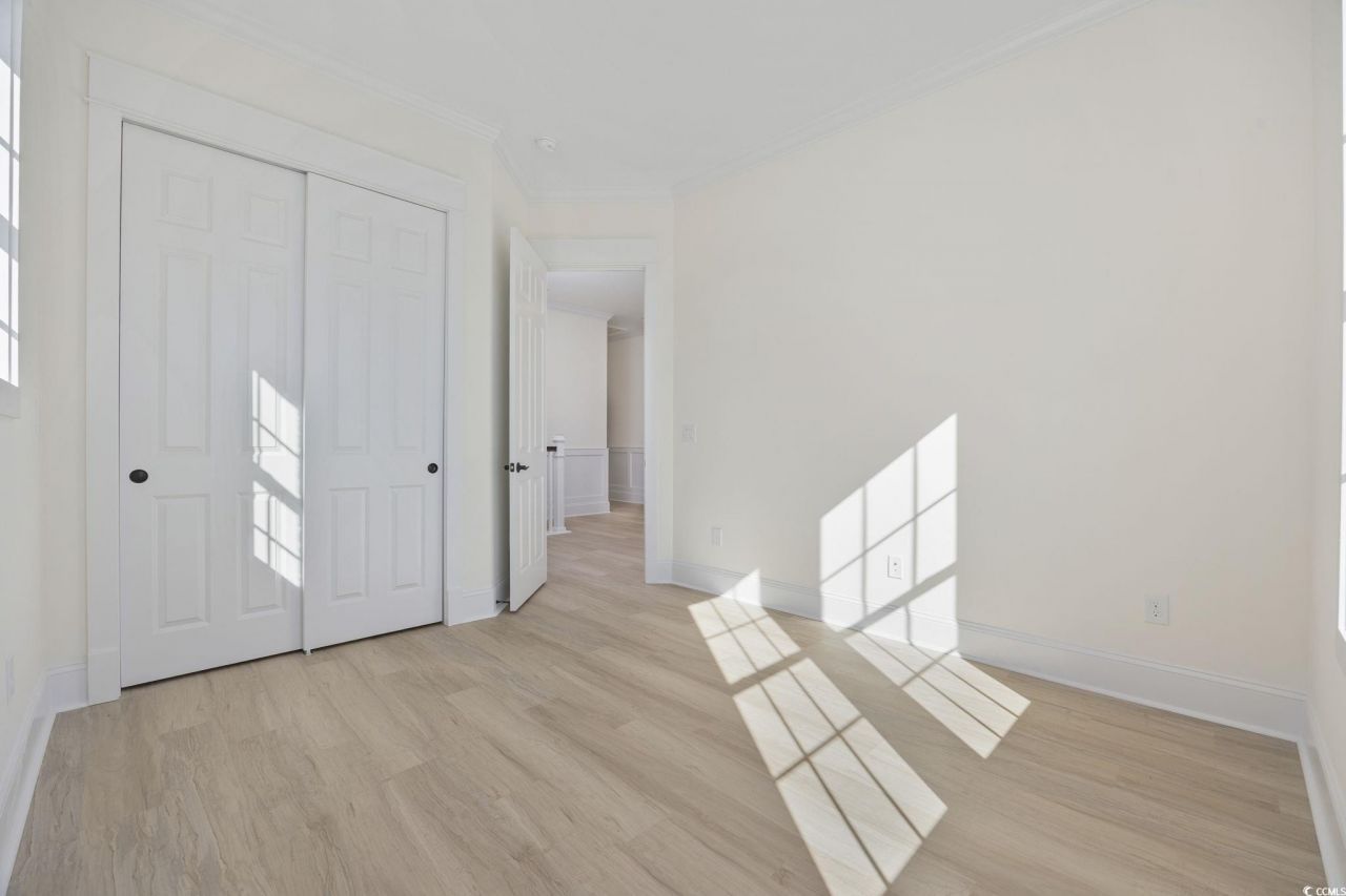 976 Farrow Pkwy. Photo 23