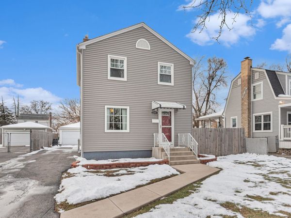 2316 S 10th Avenue, Broadview, IL 60155