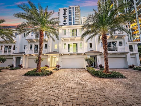 112 Water Club Court N, North Palm Beach, FL 33408