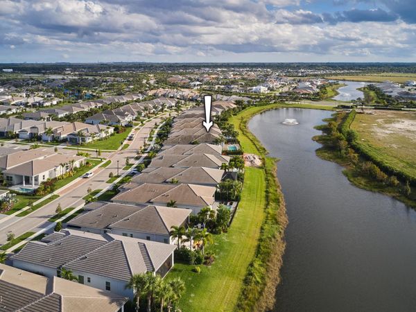 9973 Regency Way, Palm Beach Gardens, FL 33412