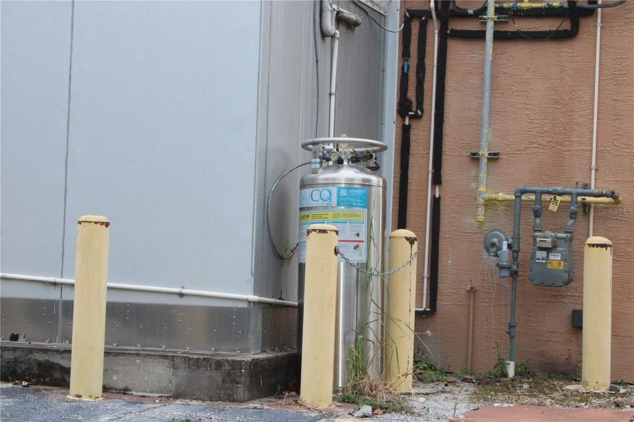 Commercial Way, Spring Hill, FL 34606 Photo