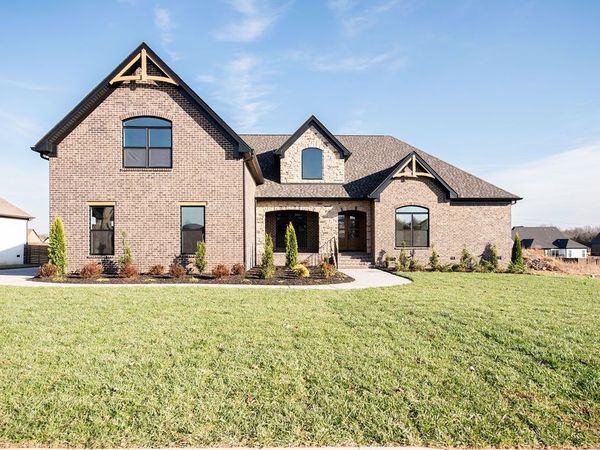 894 Harrisburg Ln, Mount Juliet, TN 37122