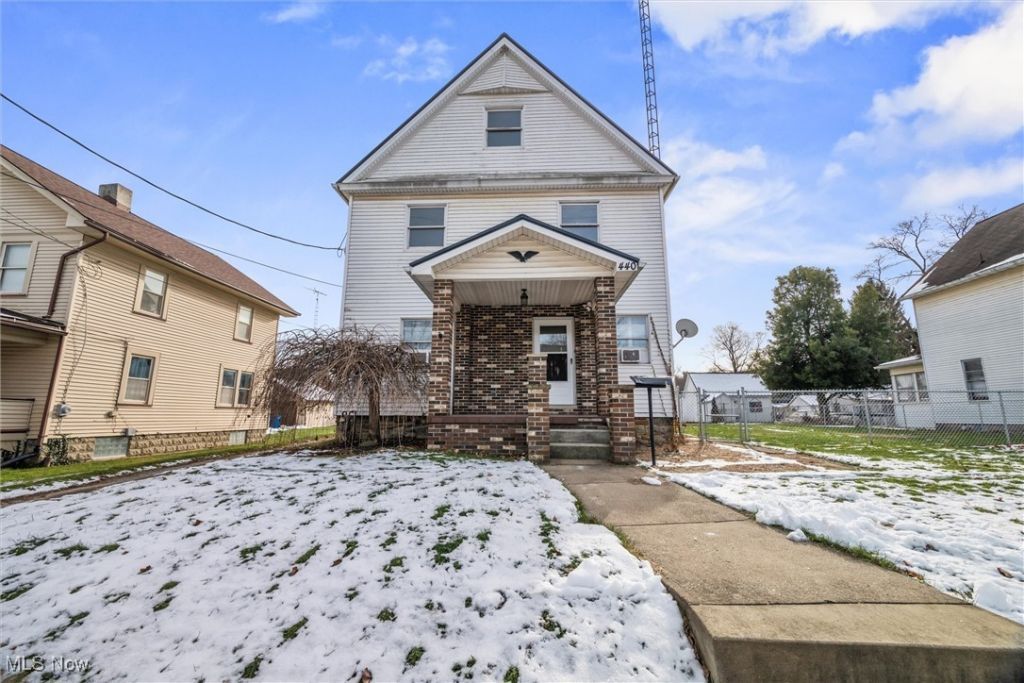 440 E Chestnut Street, Lisbon, OH 44432 Main Photo