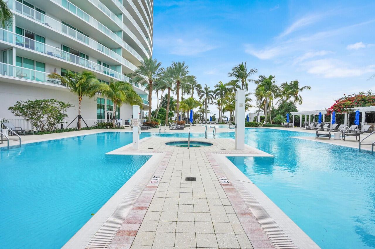 1 N Ocean Boulevard, Unit 814, Pompano Beach, FL 33062 Photo