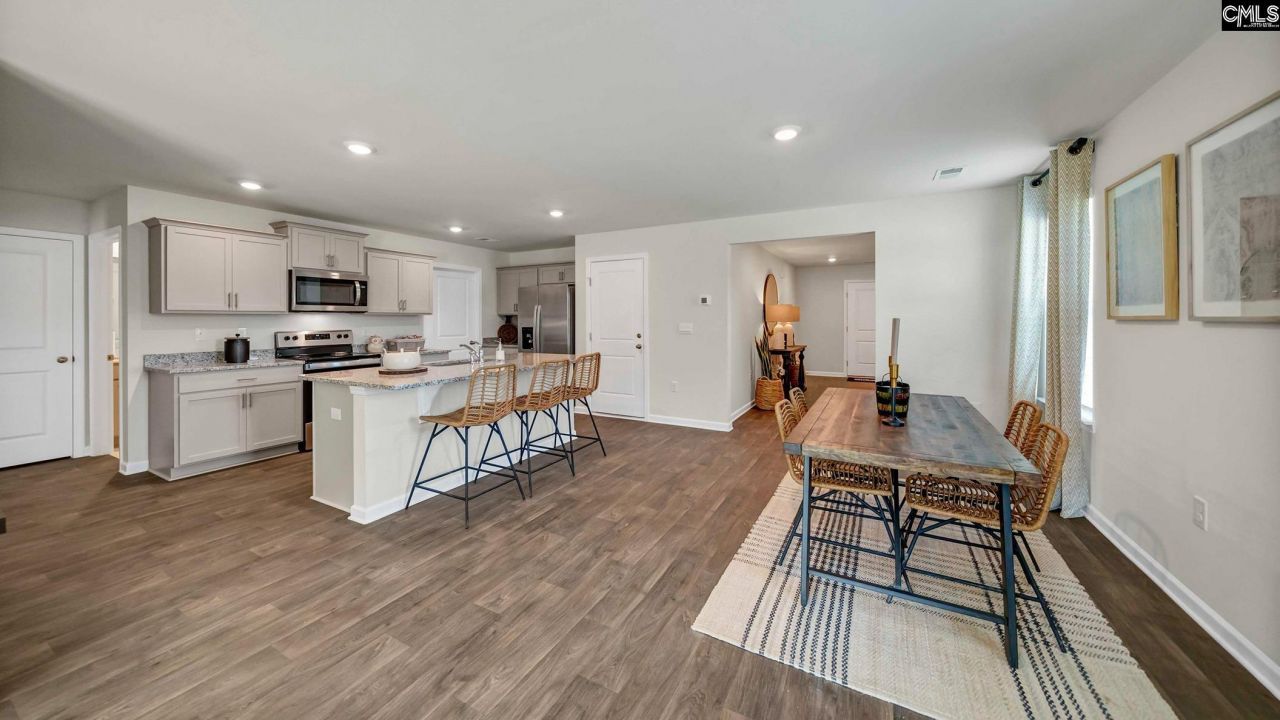 436 Wisteria Walk Way Photo 9