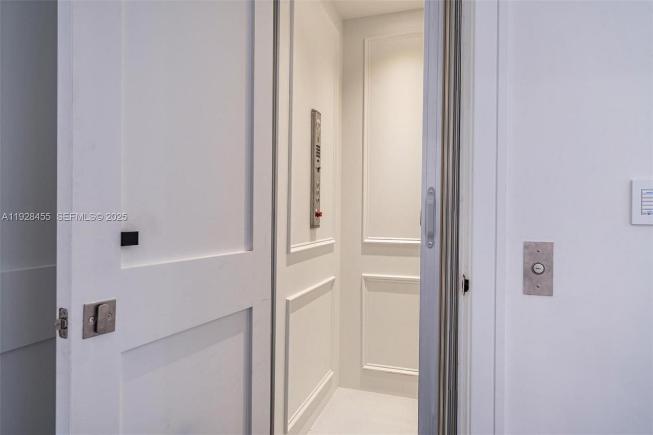 7220 SW 125th St, Pinecrest, FL 33156 Photo