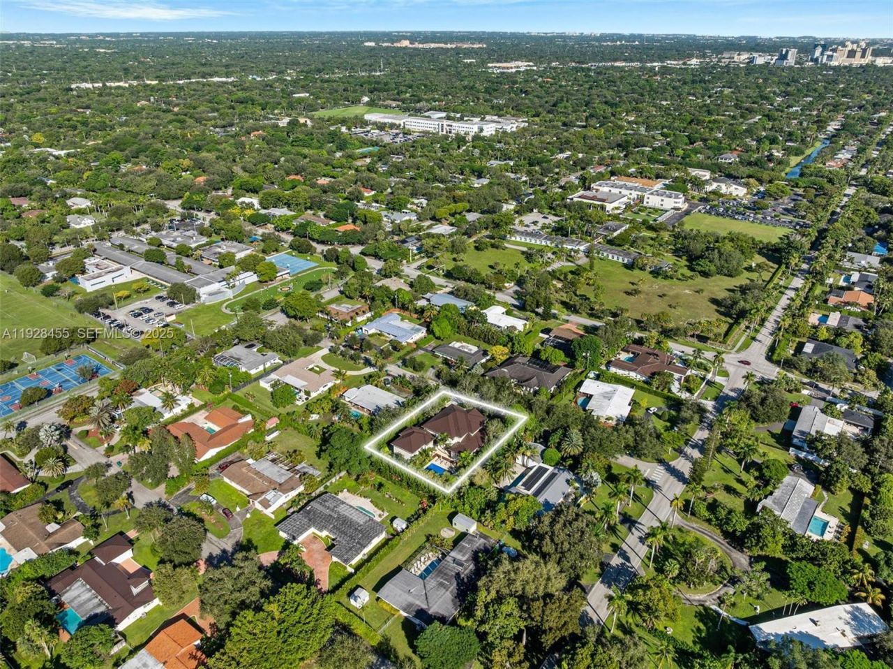 7220 SW 125th St, Pinecrest, FL 33156 Photo