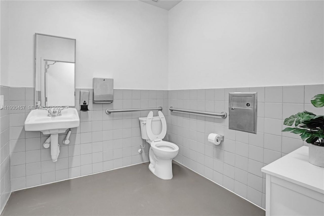 4774 S Jenkins Rd, Fort Pierce, FL 34981 Photo