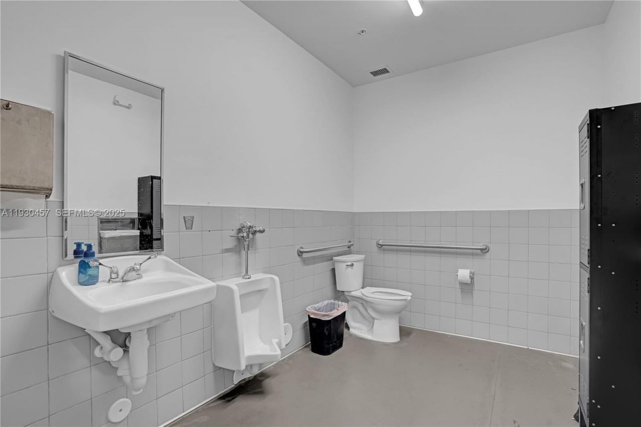 4774 S Jenkins Rd, Fort Pierce, FL 34981 Photo