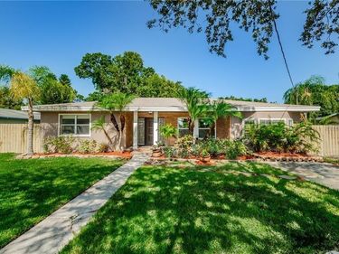 705 BAYSHORE DRIVE, TARPON SPRINGS, FL 34689