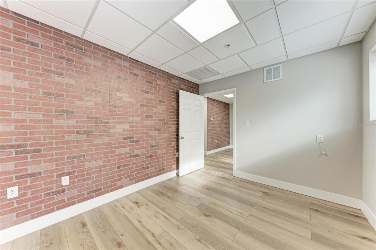 6640 26th Court E, Sarasota, FL 34243 Photo