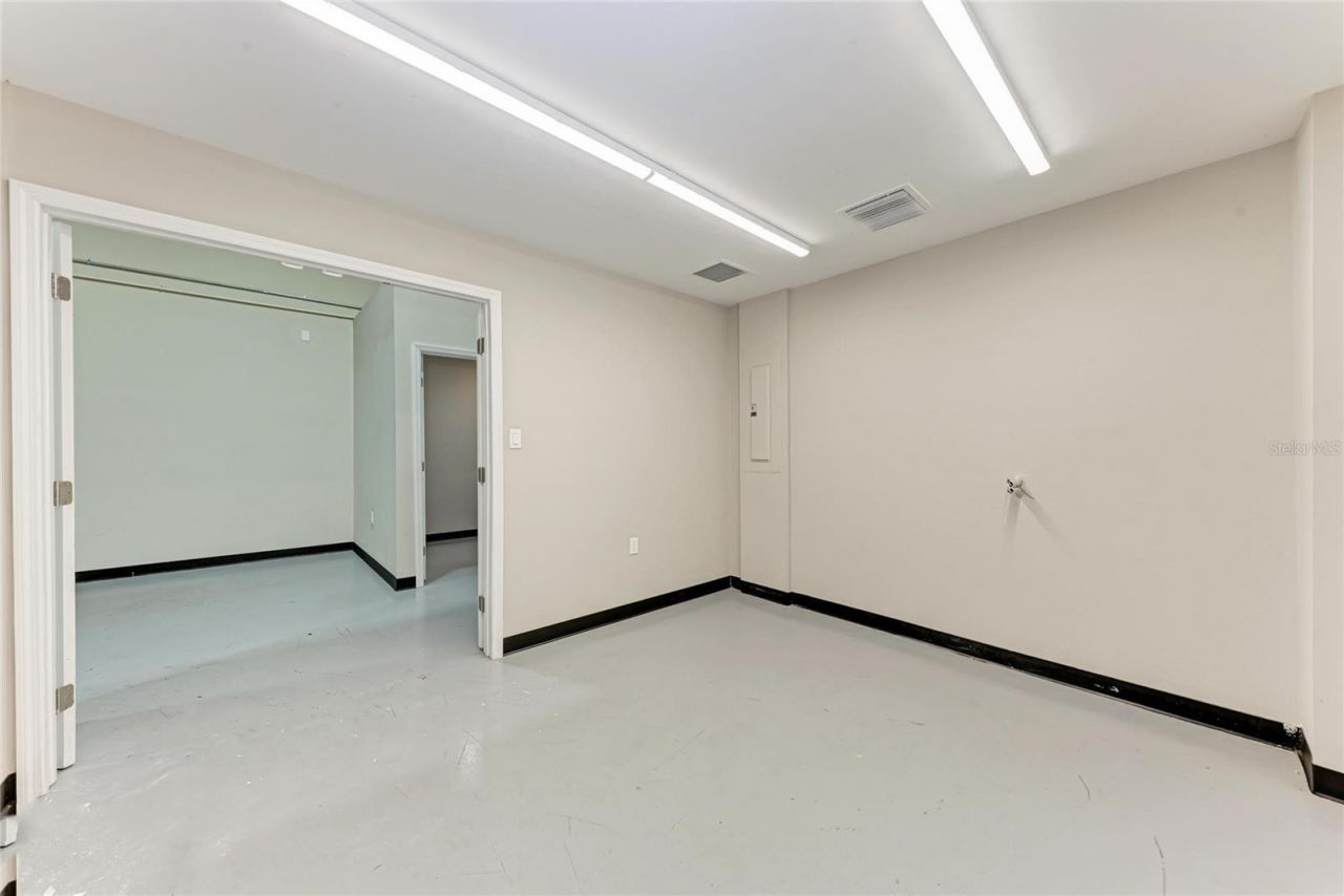 6640 26th Court E, Sarasota, FL 34243 Photo