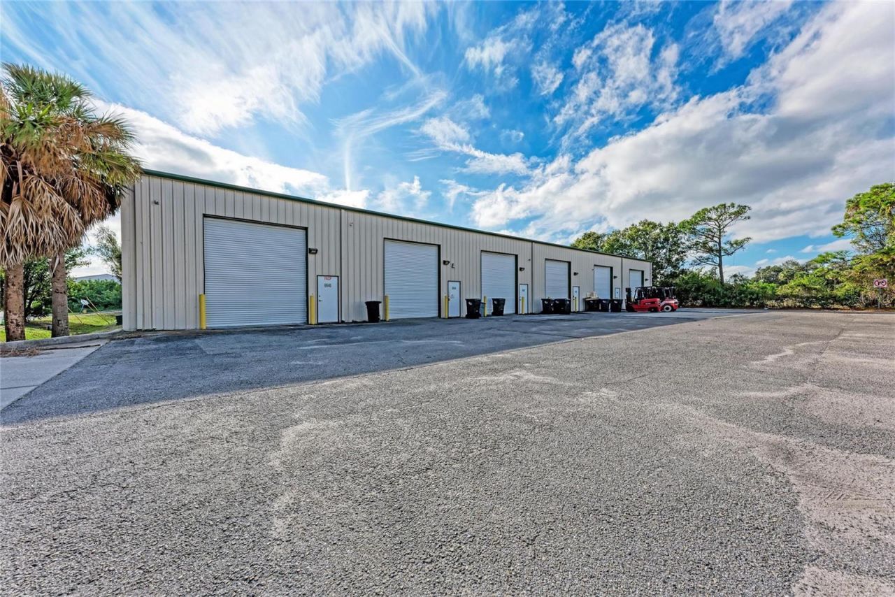 6640 26th Court E, Sarasota, FL 34243 Photo