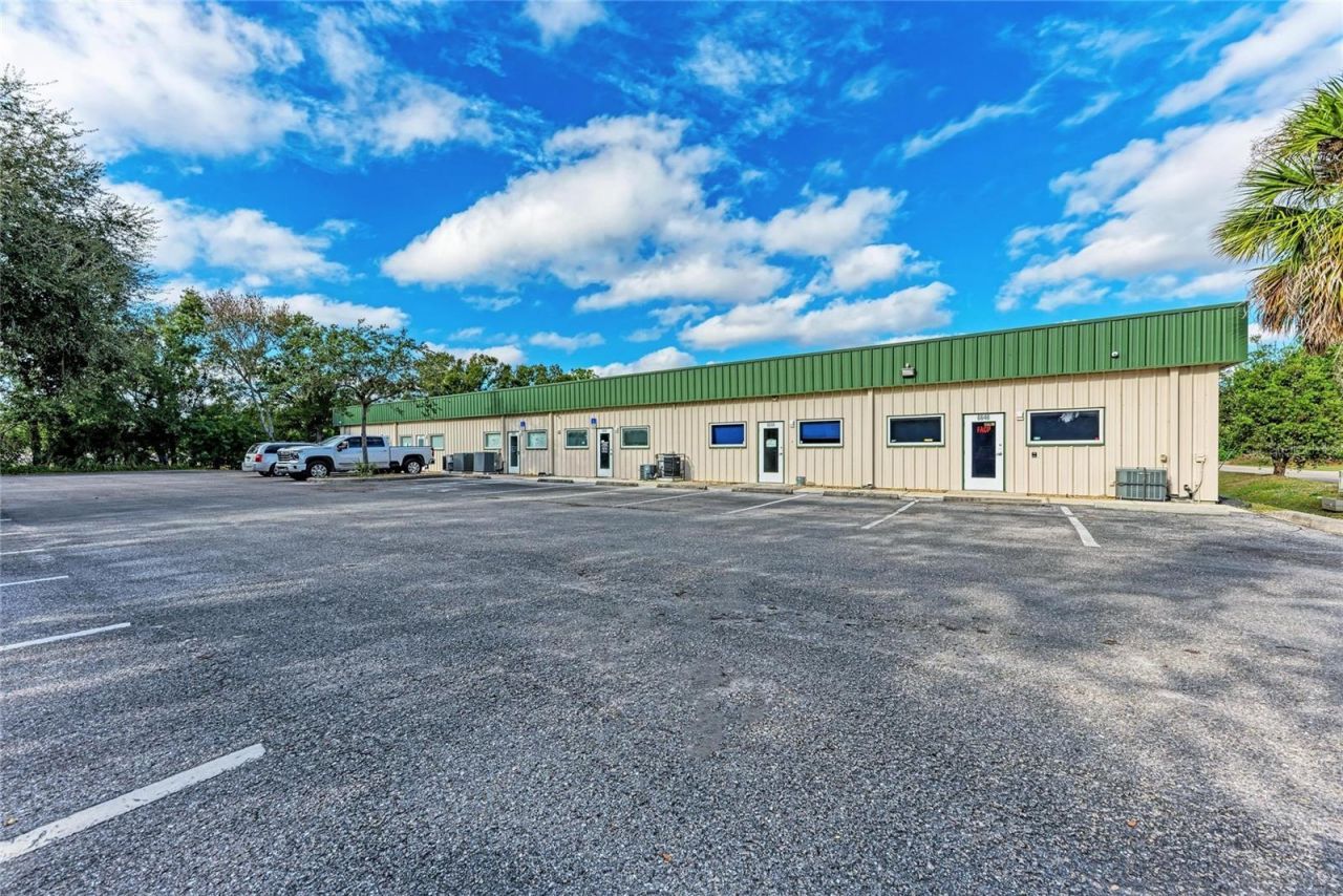 6640 26th Court E, Sarasota, FL 34243 Photo