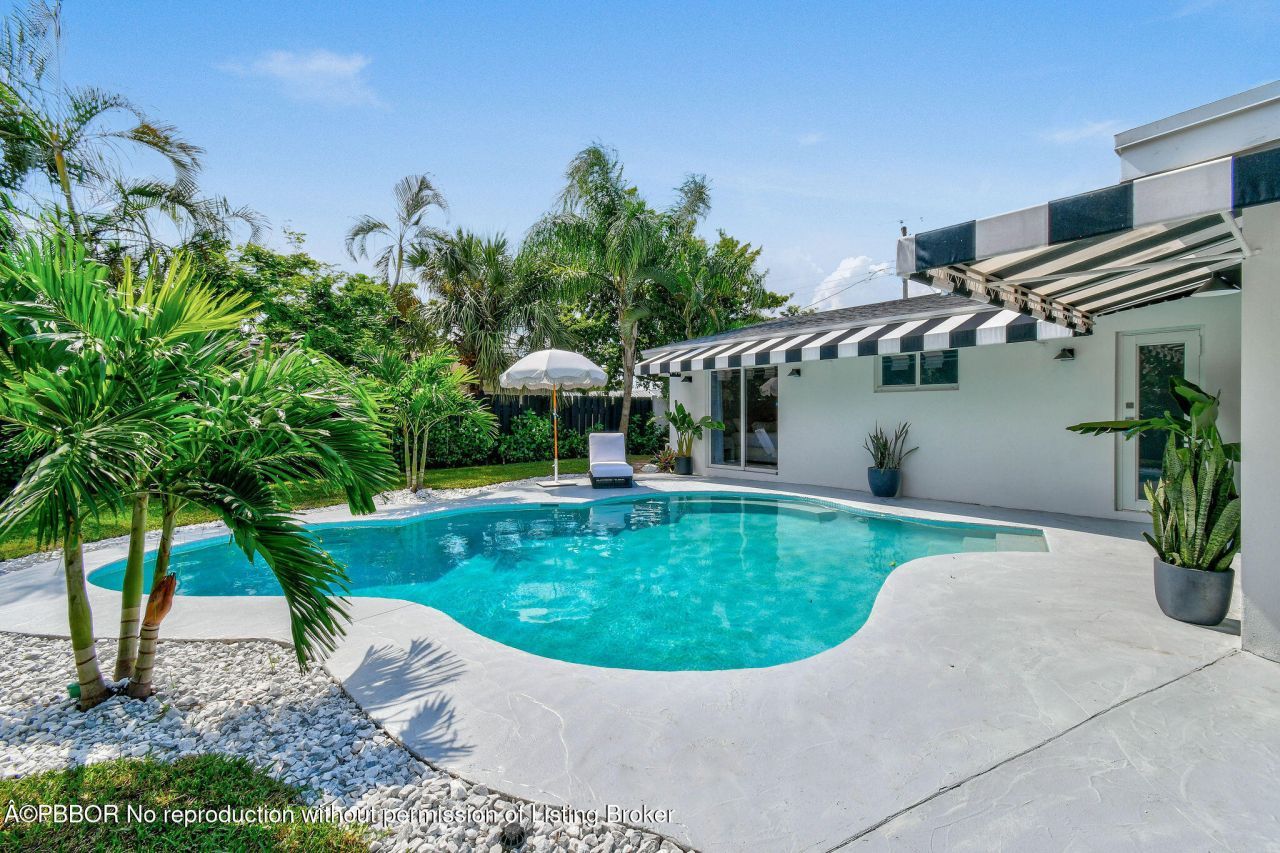 7710 W Lake Drive, Lake Clarke Shores, FL 33406 Photo