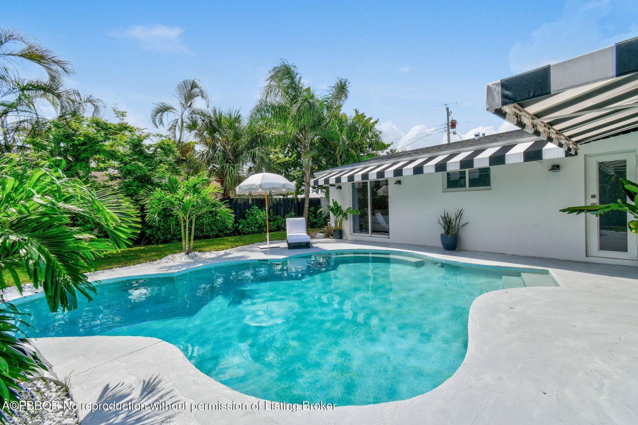 7710 W Lake Drive, Lake Clarke Shores, FL 33406 Photo