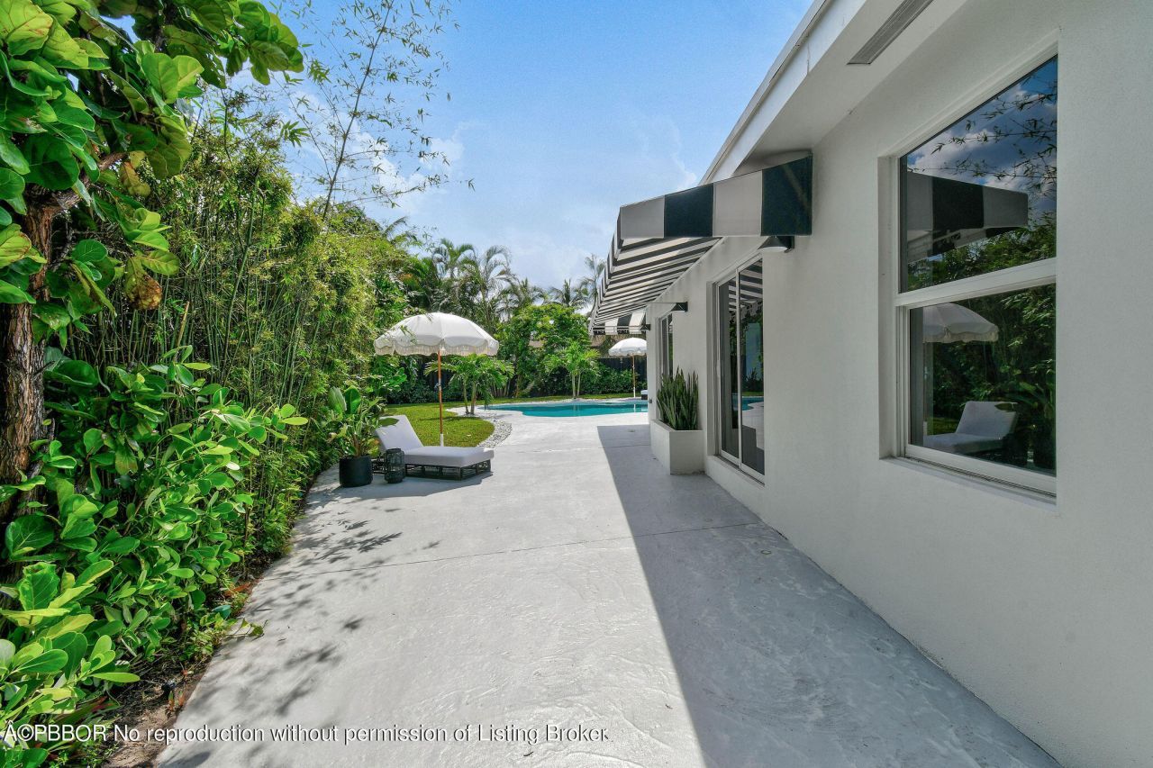 7710 W Lake Drive, Lake Clarke Shores, FL 33406 Photo