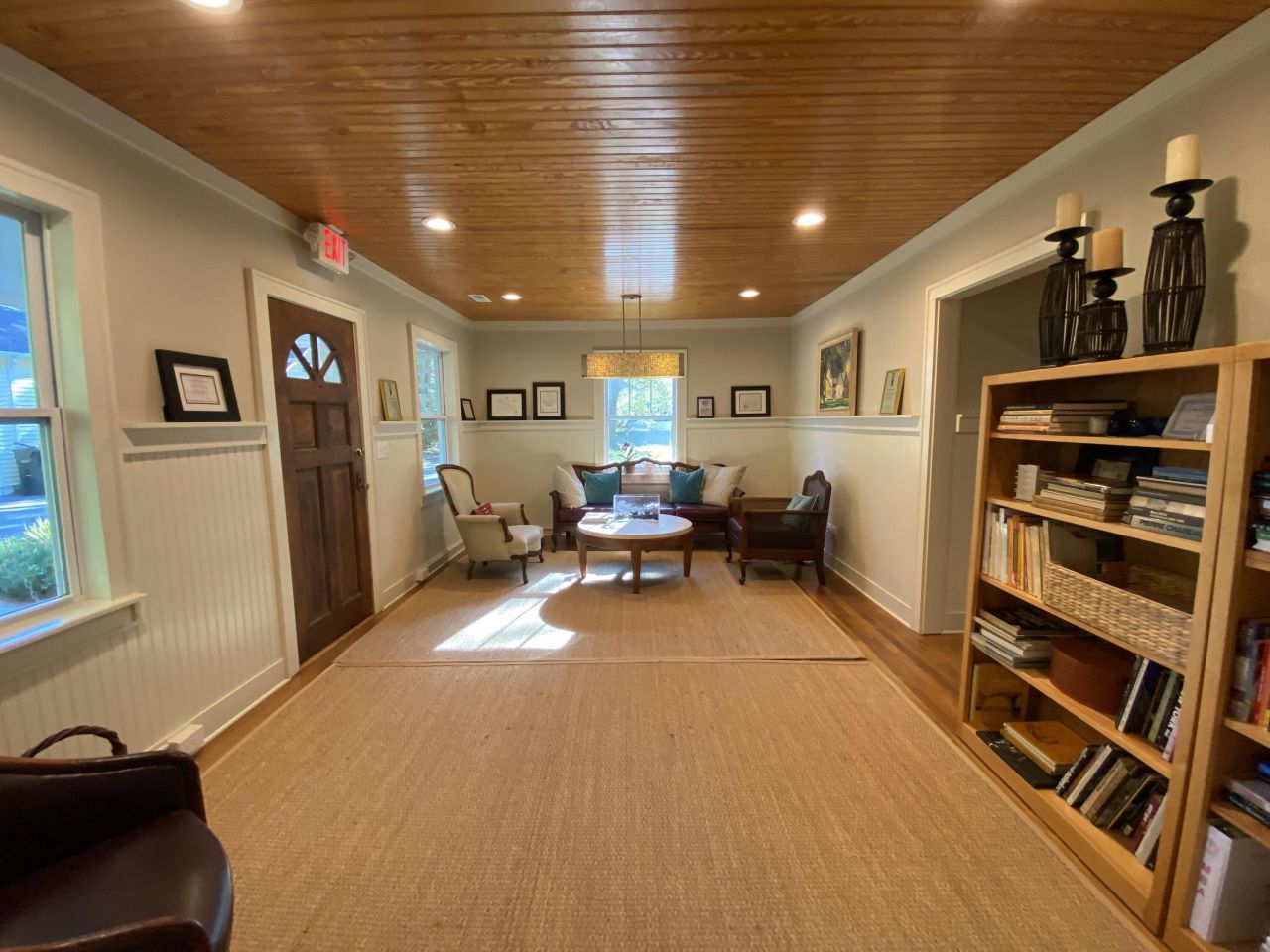 814 N Cedar Street Photo 8