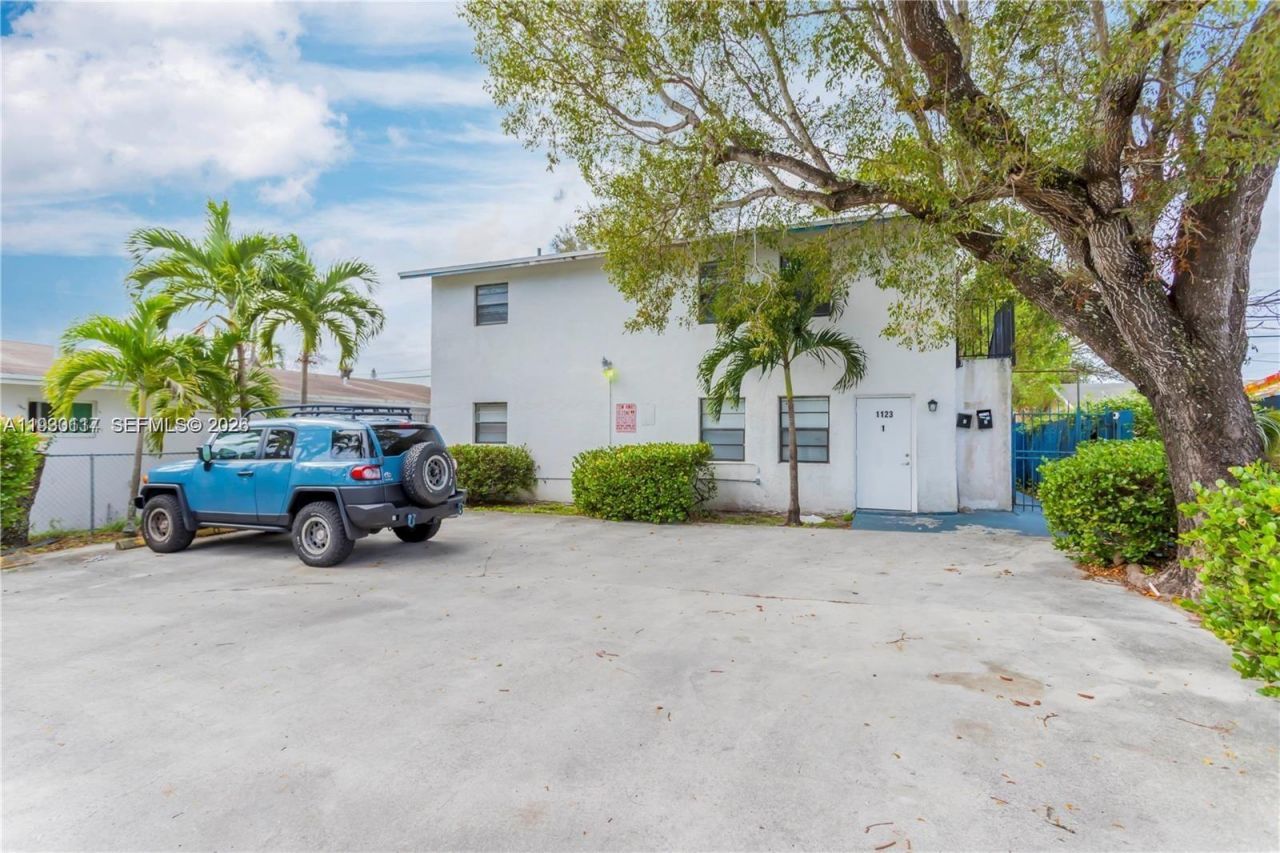 1123 NW 27th Ave, Unit 1, Fort Lauderdale, FL 33311 Photo