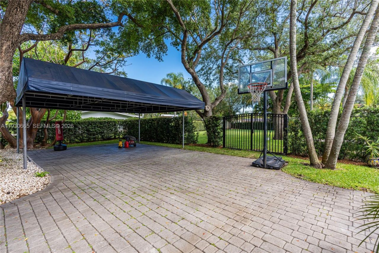 6601 SW 124th St, Pinecrest, FL 33156 Photo