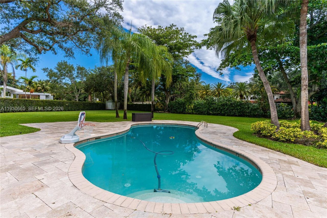 6601 SW 124th St, Pinecrest, FL 33156 Photo