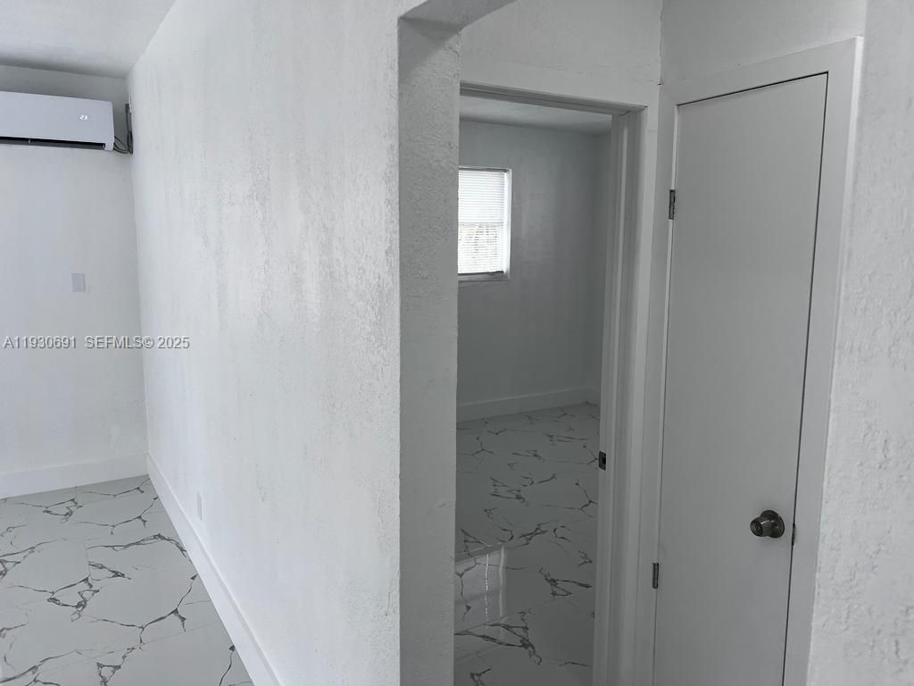 1131 SW 7th St, Unit 3, Miami, FL 33130 Photo