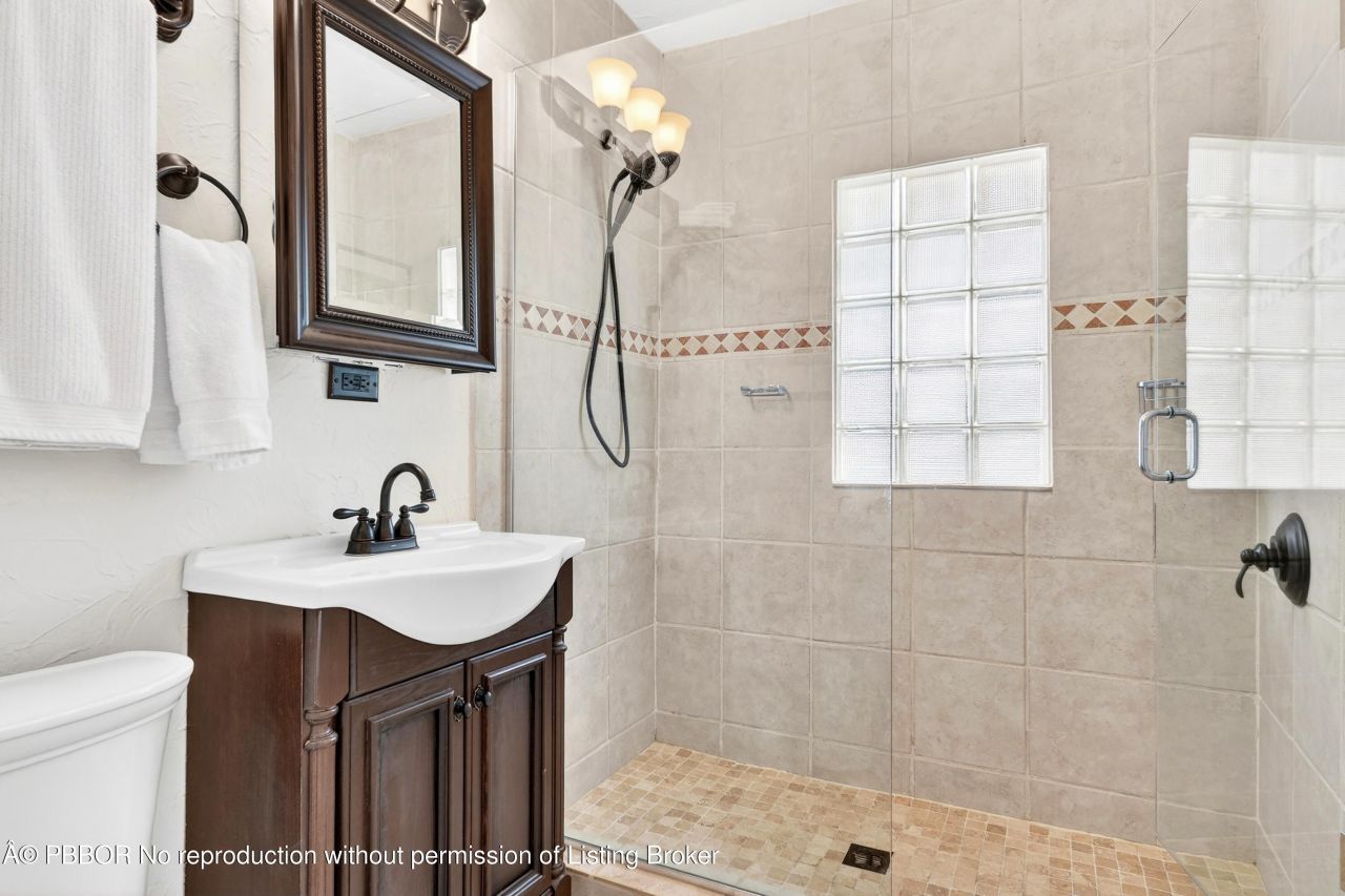 348 Plymouth Road, West Palm Beach, FL 33405 Photo