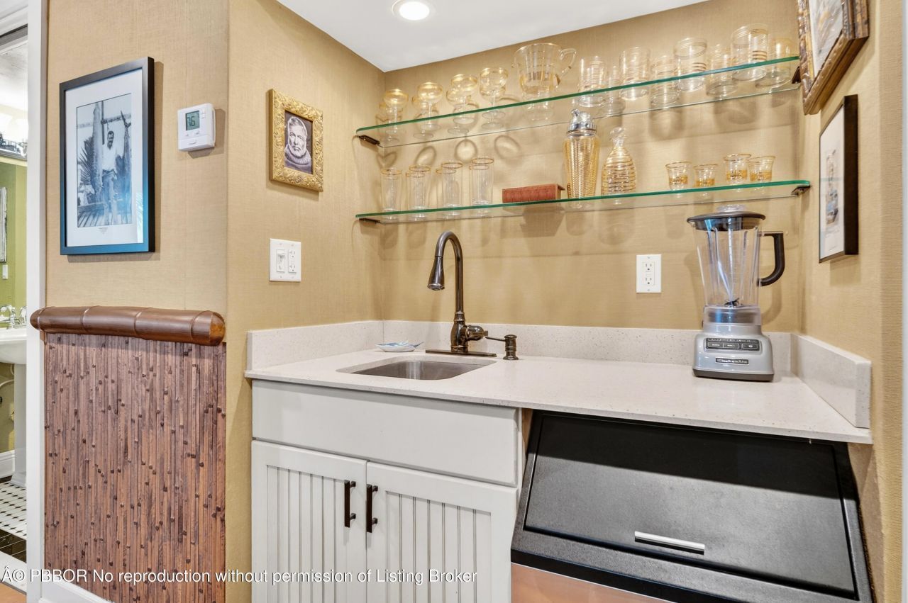 348 Plymouth Road, West Palm Beach, FL 33405 Photo