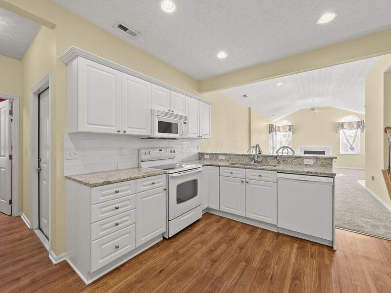 4189 Waterside Place, Unit 9, Grove City, OH 43123 Photo 4