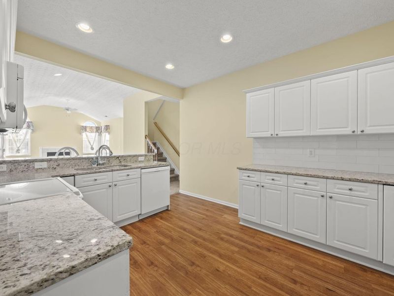 4189 Waterside Place, Unit 9, Grove City, OH 43123 Photo 5