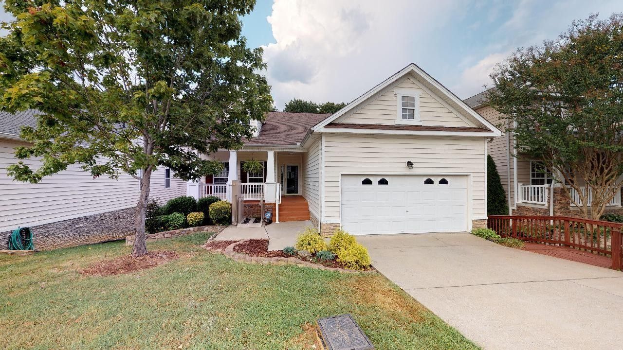 2044 Branch Oak Trl, Nashville, TN 37214 Main Photo