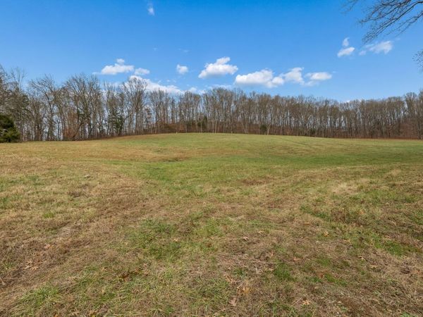 76 Cathcart Rd , Frankewing, TN 38459