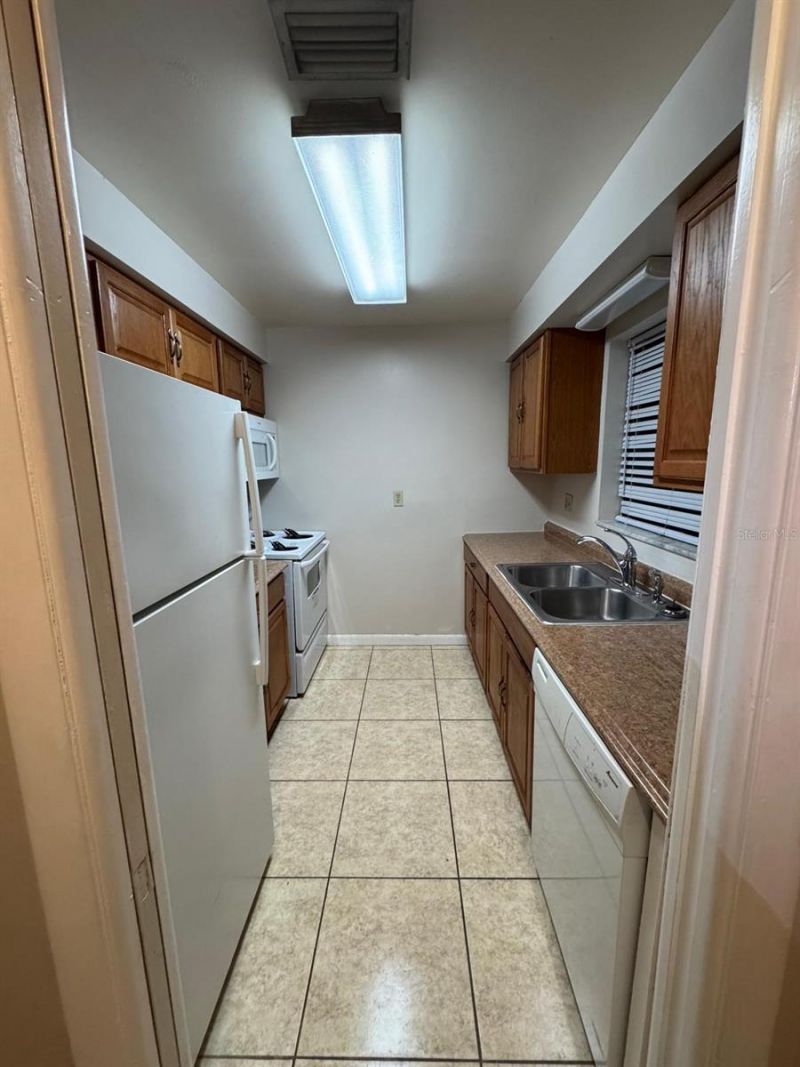 2050 Oleander Boulevard, Unit 4-203, Fort Pierce, FL 34950 Photo