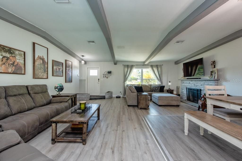 515 Dora Drive, Clearwater, FL 33765 Photo