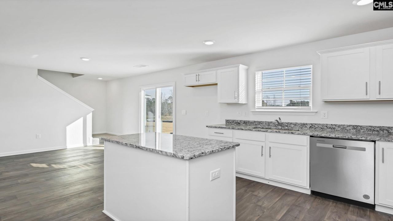 426 Wisteria Walk Way Photo 12