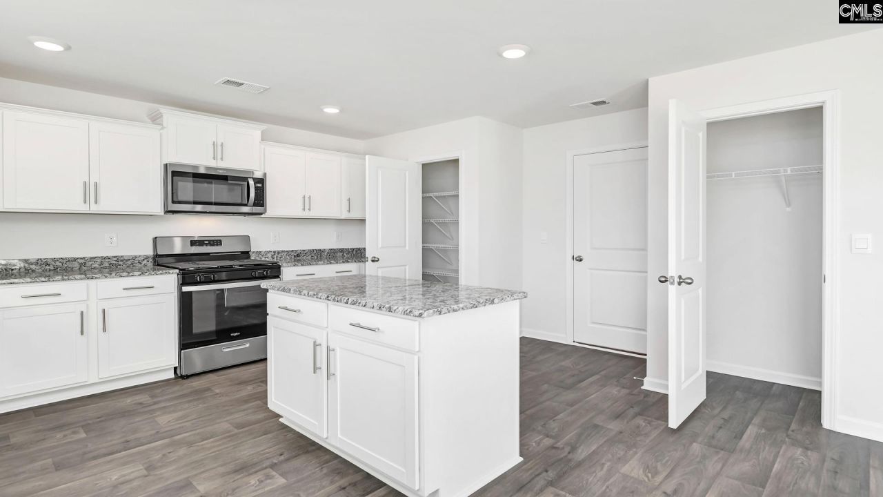 426 Wisteria Walk Way Photo 14