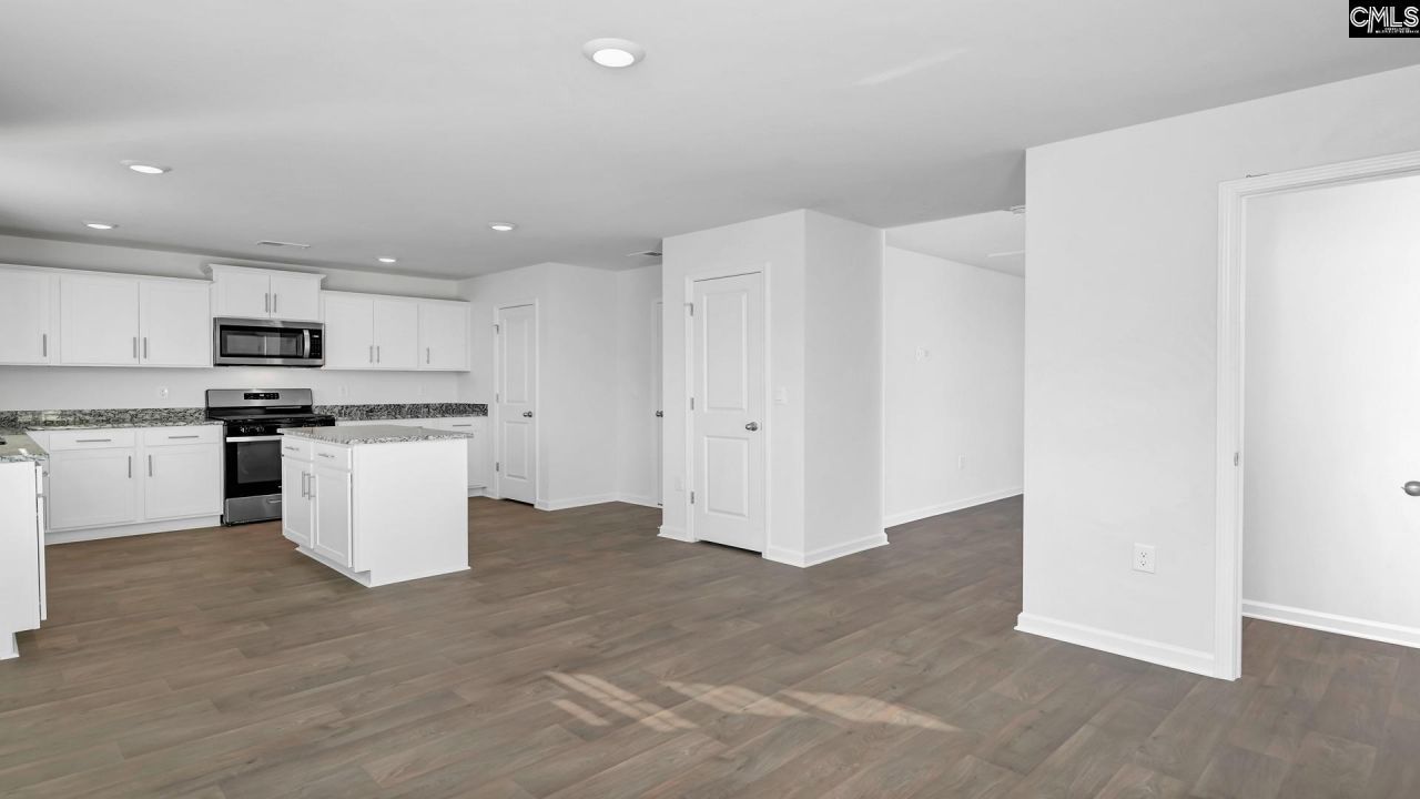 426 Wisteria Walk Way Photo 15