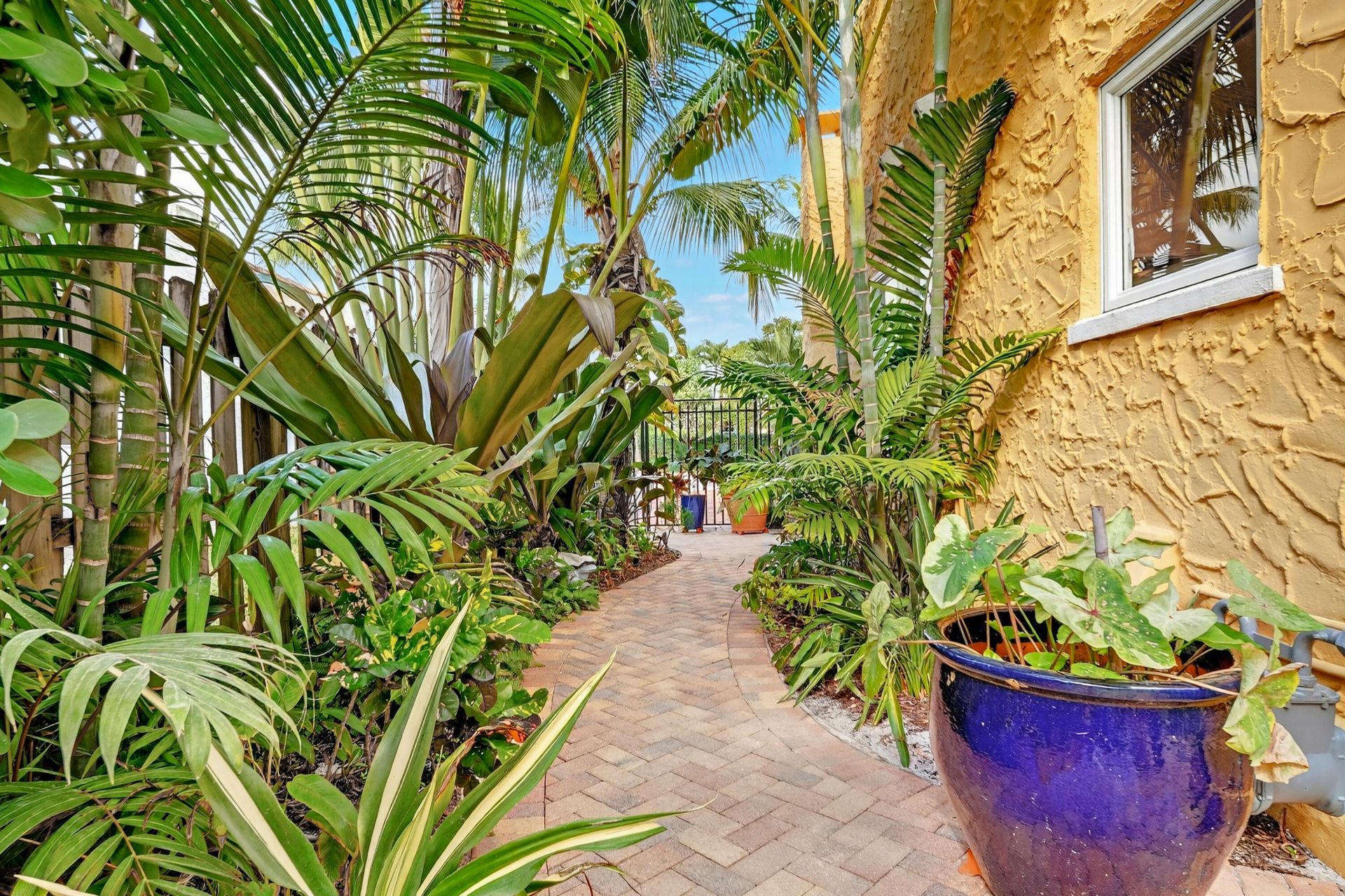 348 Plymouth Road, West Palm Beach, FL 33405 Photo