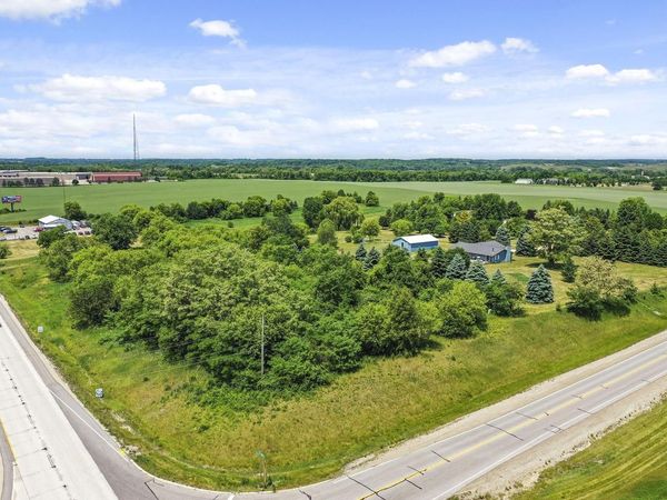 18514 75TH STREET, Bristol, WI 53104