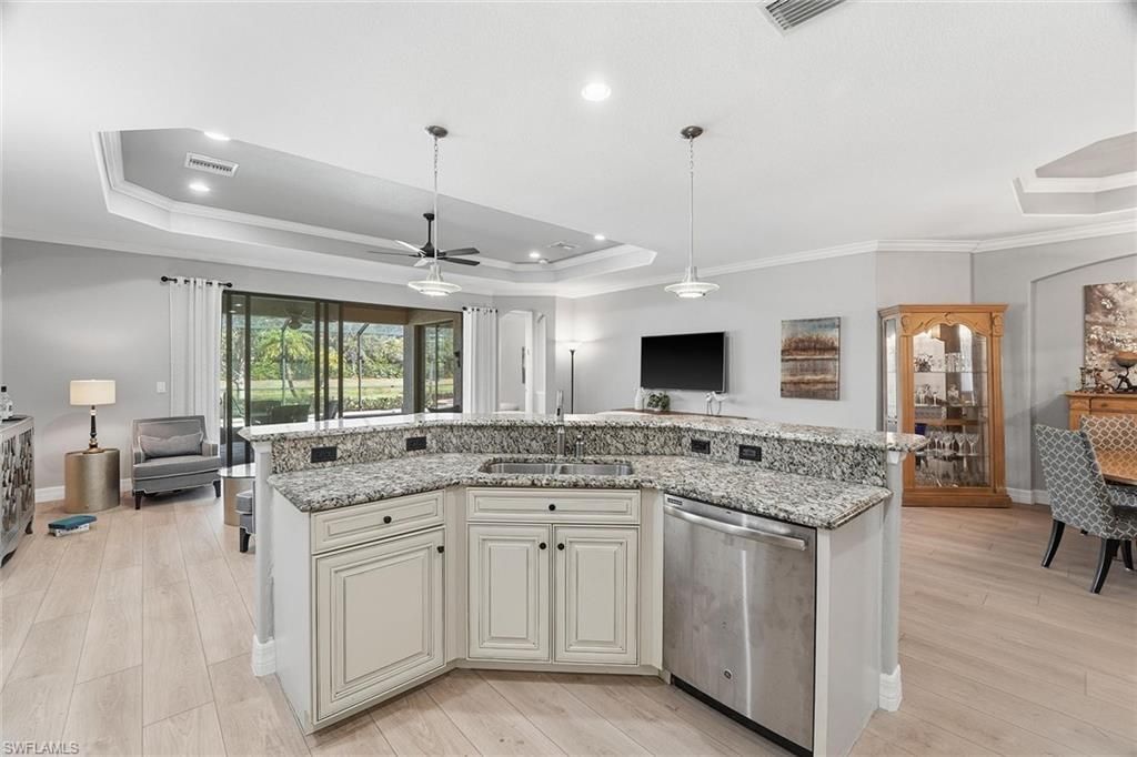 2906 Aviamar Cir, Naples, FL 34114 Photo