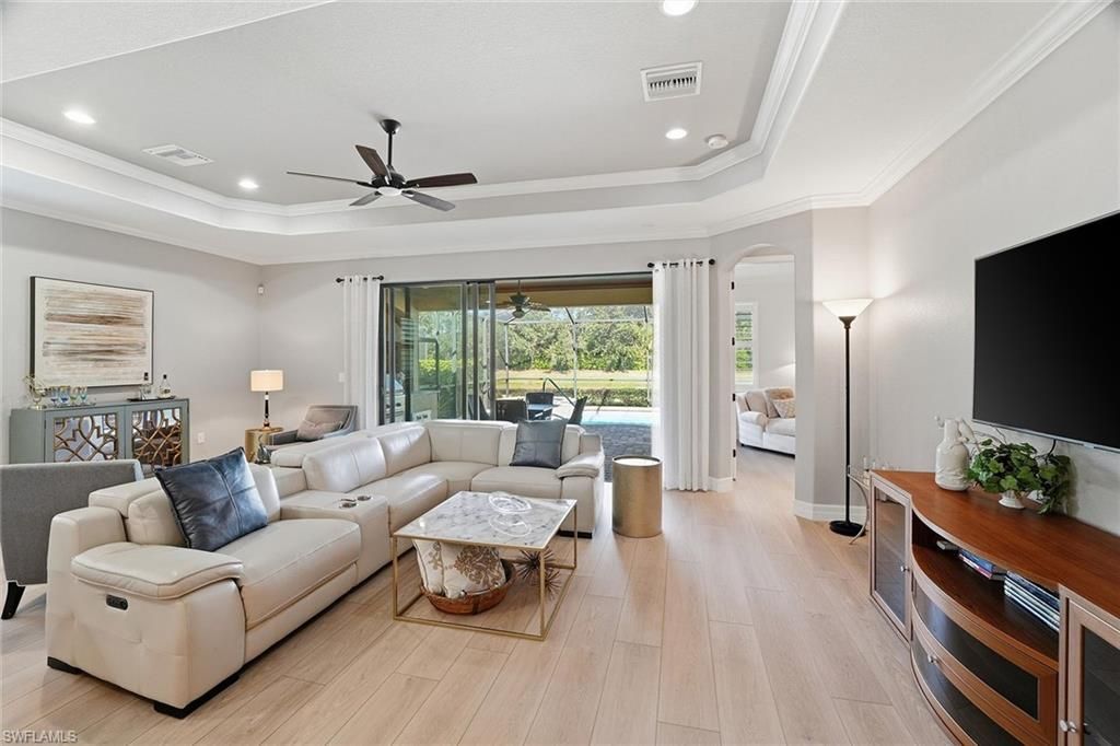 2906 Aviamar Cir, Naples, FL 34114 Photo