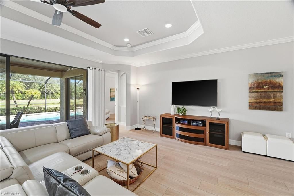 2906 Aviamar Cir, Naples, FL 34114 Photo