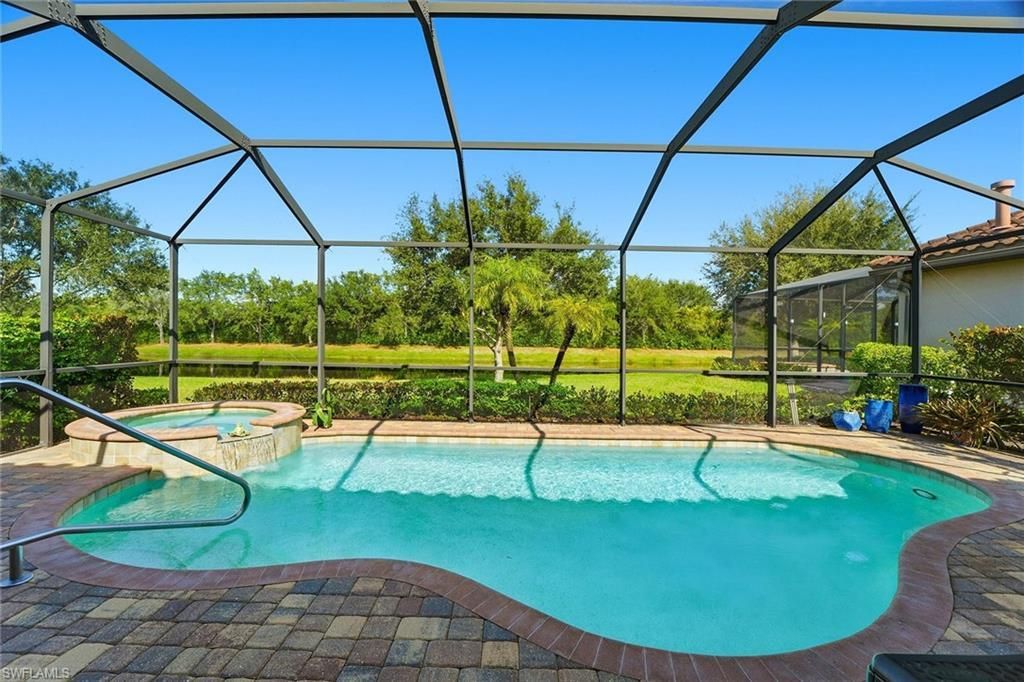 2906 Aviamar Cir, Naples, FL 34114 Photo
