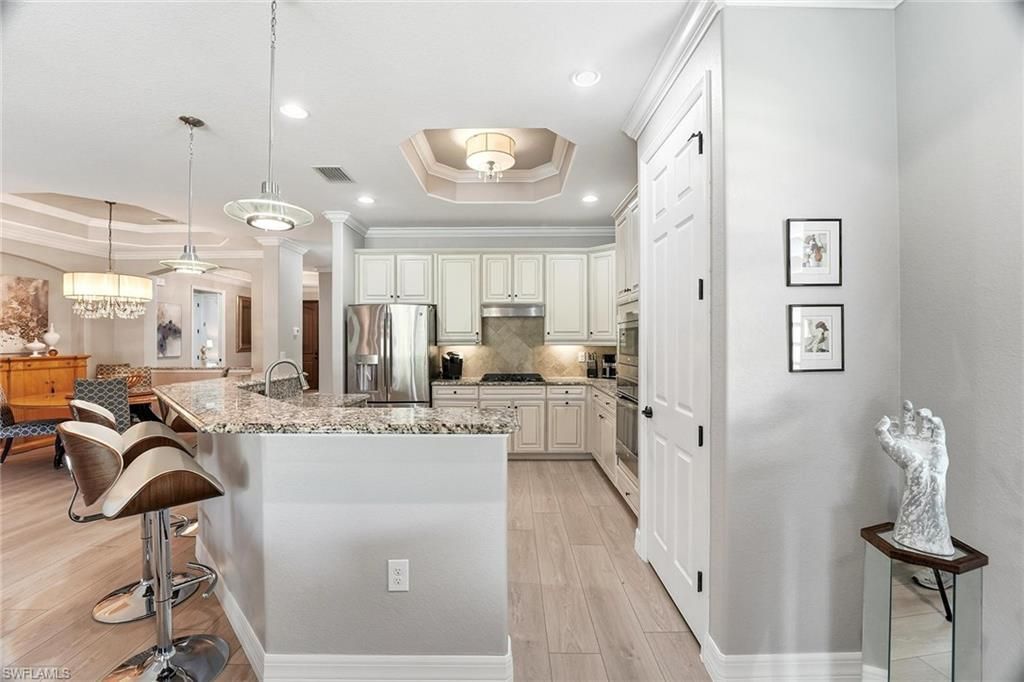 2906 Aviamar Cir, Naples, FL 34114 Photo