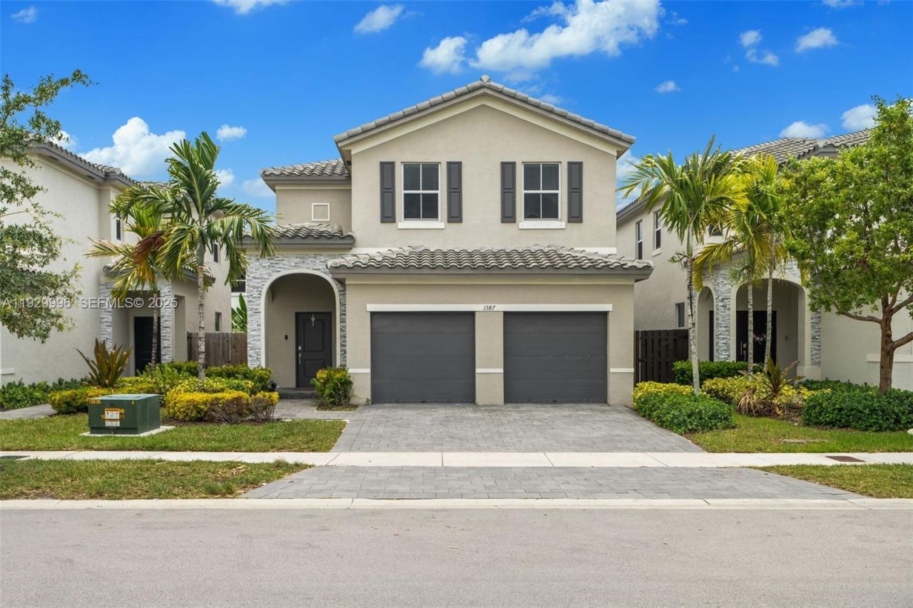 1387 SE 26th Ter, Homestead, FL 33035 Photo
