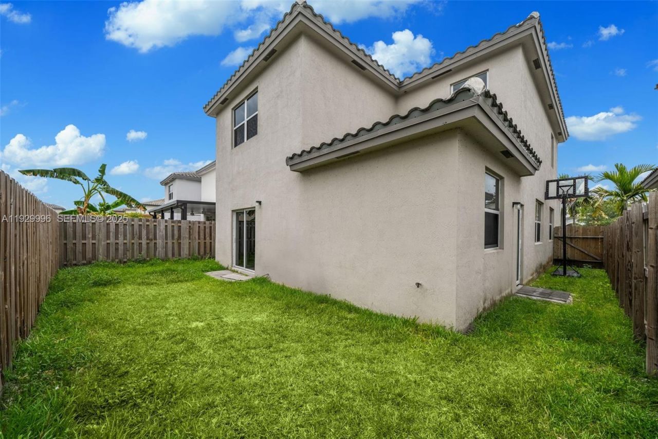 1387 SE 26th Ter, Homestead, FL 33035 Photo