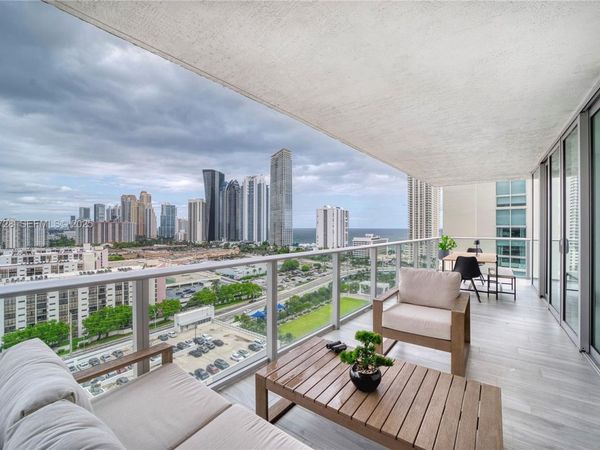 300 Sunny Isles Blvd, Unit 4-1701, Sunny Isles Beach, FL 33160