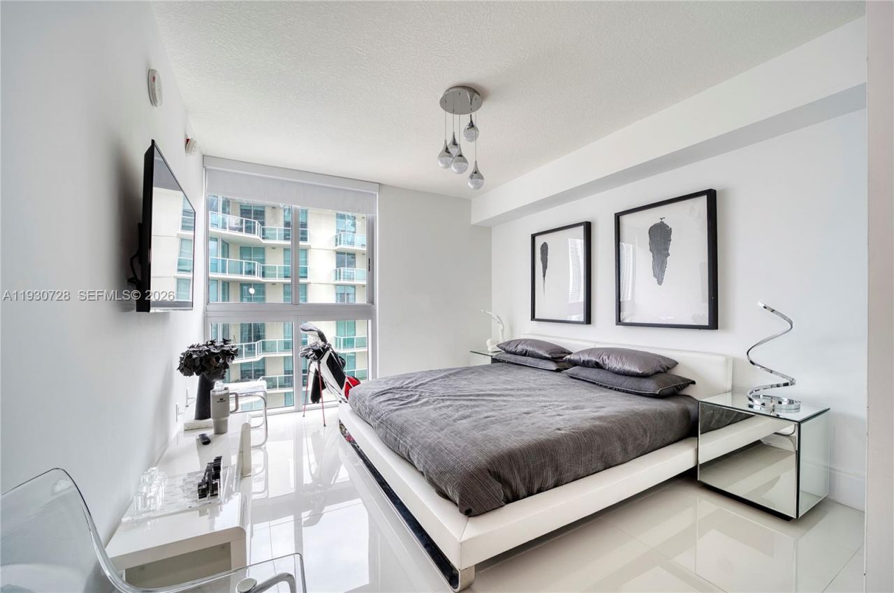 300 Sunny Isles Blvd, Unit 4-1701, Sunny Isles Beach, FL 33160 Photo