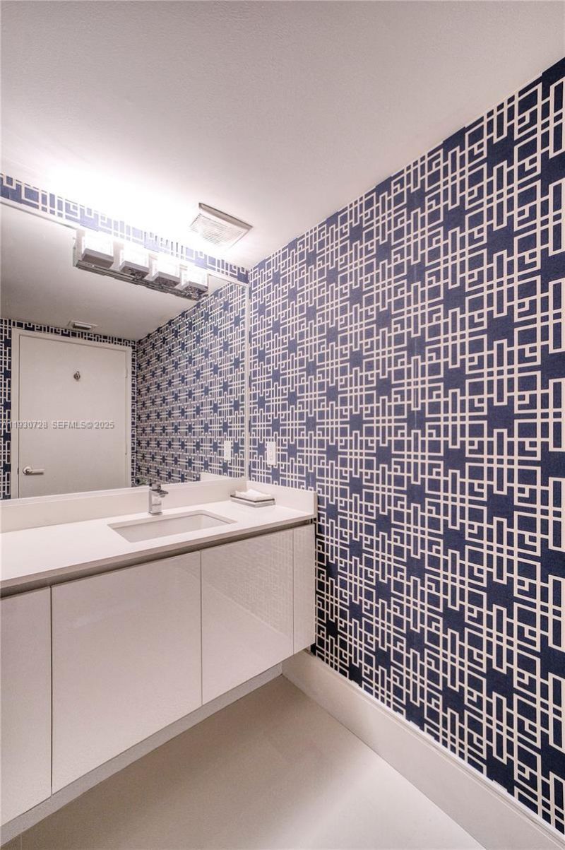 300 Sunny Isles Blvd, Unit 4-1701, Sunny Isles Beach, FL 33160 Photo